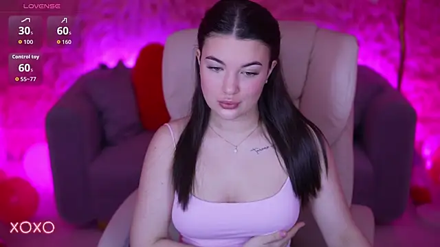 YourLolaBunny online show from February 22, 7:20 am