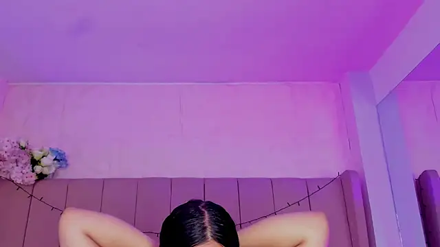 MollyBigBoobs12 online show from November 5, 8:47 pm