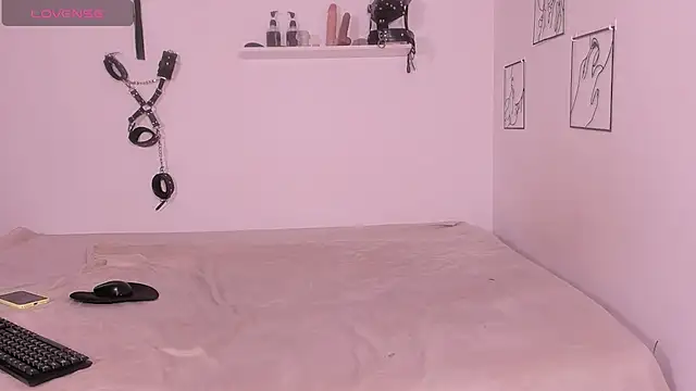 Sabrina Rosse   online show from April 15, 11:55 am