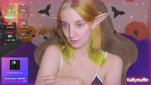 Snapshot of Fluffy_muffin_ chatting on October 16, 3:03 pm Fluffy muffin online show from October 16, 3:03 pm