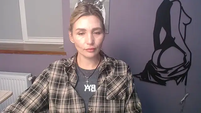  sexy lady online show from April 15, 1:11 pm