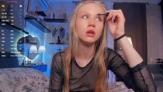 Snapshot of AnitaaClark chatting on October 15, 7:27 pm AnitaaClark online show from October 15, 7:27 pm