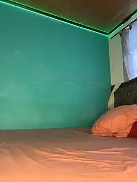 ALANAH KITTY online show from December 3, 8:55 pm