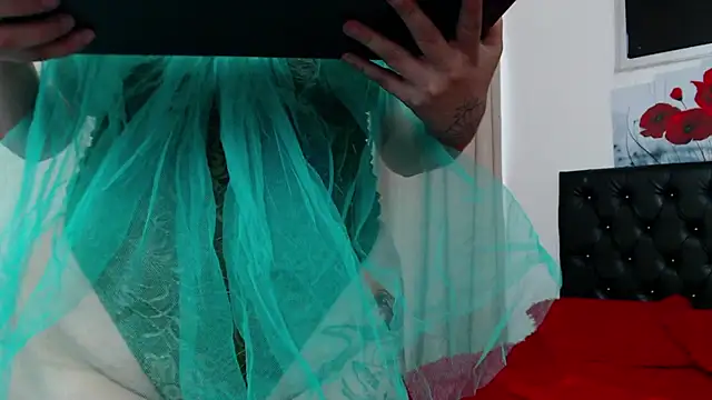 lily f00x online show from March 6, 12:55 pm