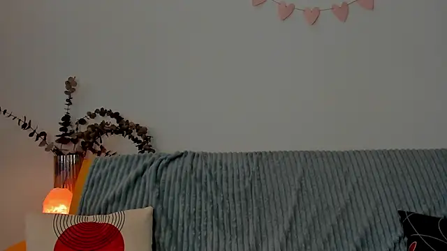 erika hoiree online show from September 28, 4:08 am