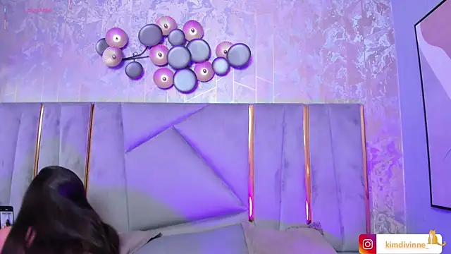 KimDevinne online show from September 18, 3:05 am