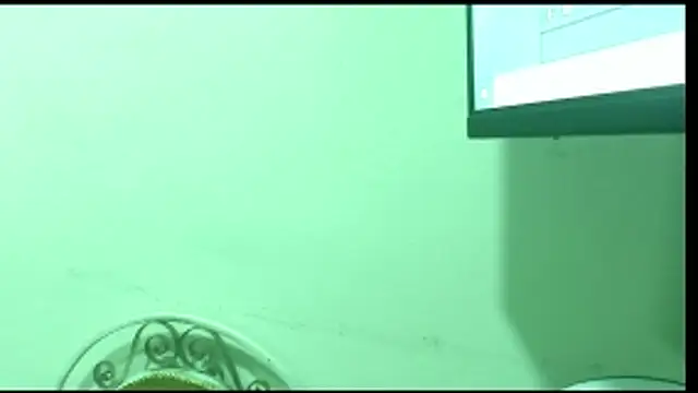 issa soto  online show from February 5, 11:08 pm