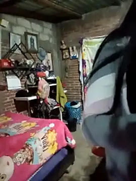 yovana13 online show from February 24, 5:17 am