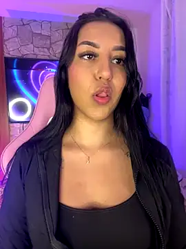 Tamara Roberts1 online show from November 26, 2:01 am