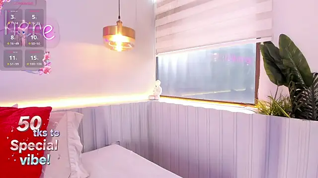 stephanymonroe online show from January 12, 6:13 pm