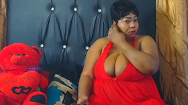 HUMONGUOUSTITSS online show from November 13, 8:35 am