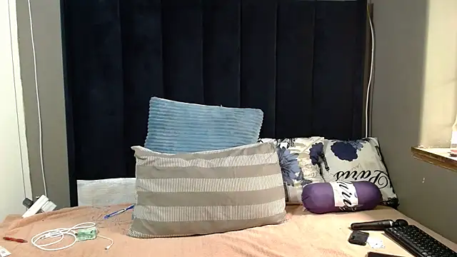 Sugarbabe242 online show from November 19, 8:47 am