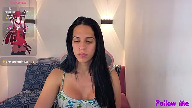 vittorialombardi   online show from March 31, 7:19 am