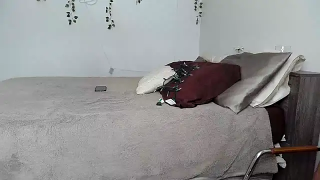 Kittyymaze1 online show from January 6, 8:12 pm