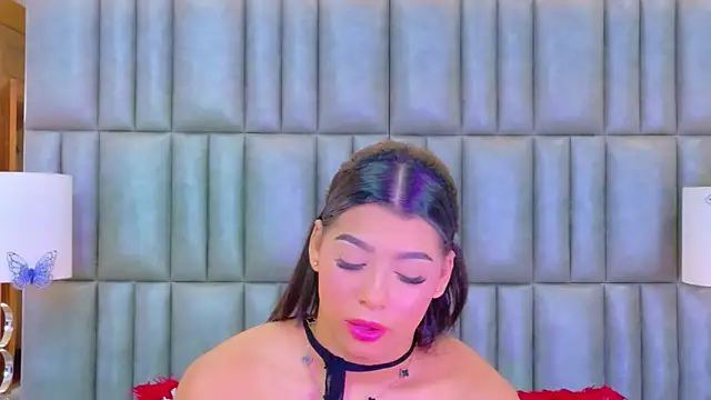 TiaraRosse online show from March 4, 12:34 pm