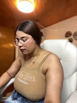 Snapshot of Isabella_boobd chatting on October 7, 8:02 pm Isabella boobd online show from October 7, 8:02 pm