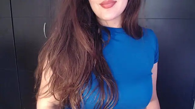 AdharaLujan online show from March 5, 6:15 pm