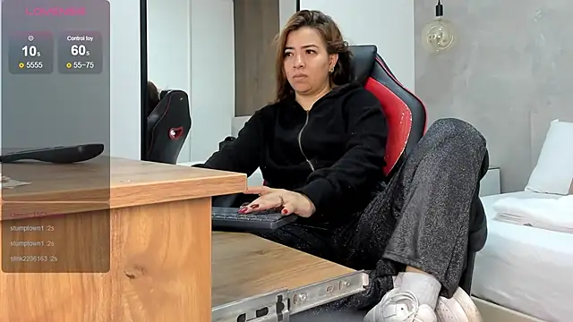 alma fenix online show from October 28, 12:33 pm