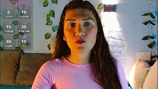 venus swet  online show from April 12, 12:25 am