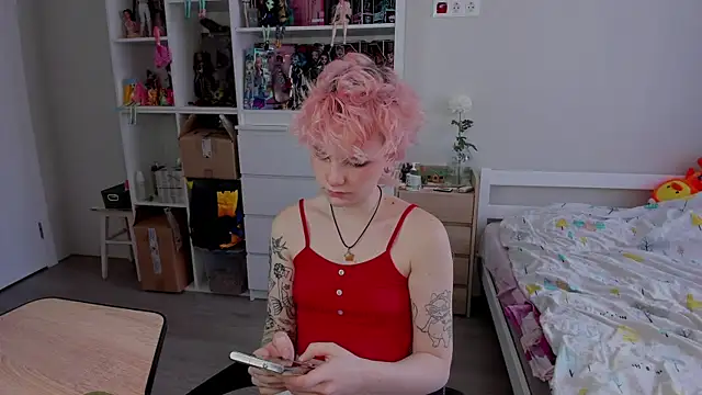 School Love online show from November 21, 7:21 am