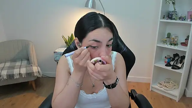  BellaEvans  online show from February 25, 6:12 am