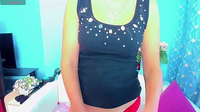 Snapshot of LindaaLu chatting on September 17, 6:44 am LindaaLu online show from September 17, 6:44 am
