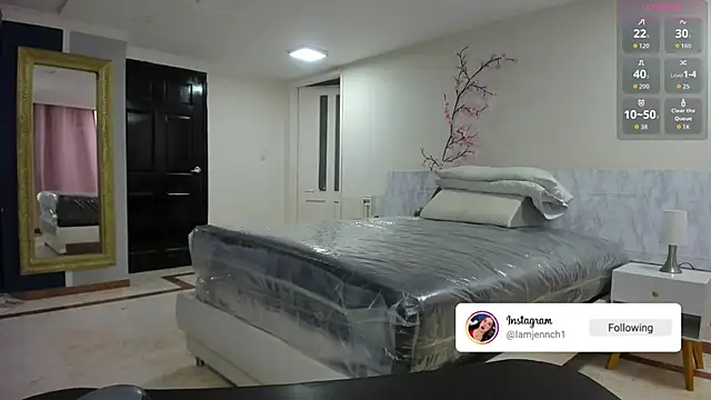 charolbruce 1 online show from January 19, 12:12 pm