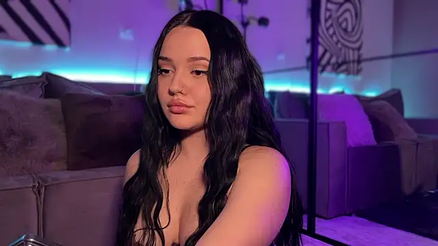 Li Amelie  online show from March 12, 2:20 pm