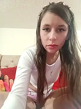 RubyEmerald online show from November 28, 3:31 am