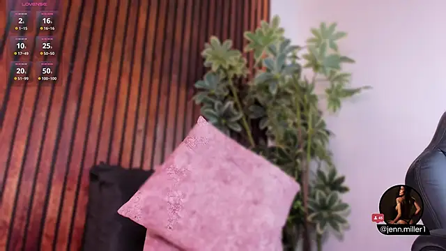 Jennmiiller  online show from December 1, 1:47 pm