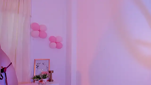 ninaht online show from March 12, 9:39 pm