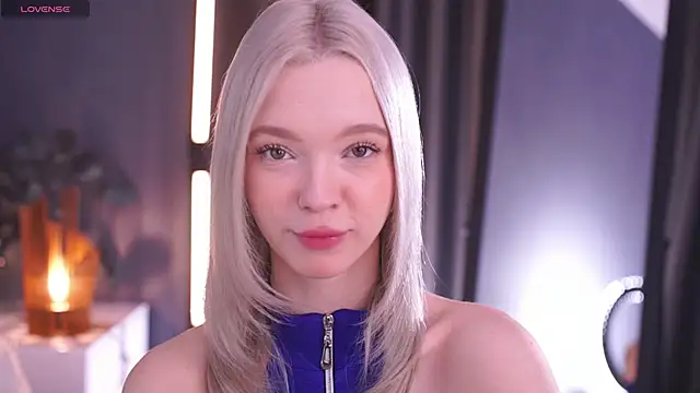  AlinaBailey online show from November 28, 8:17 am