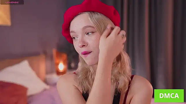  AlinaBailey online show from October 19, 8:16 am