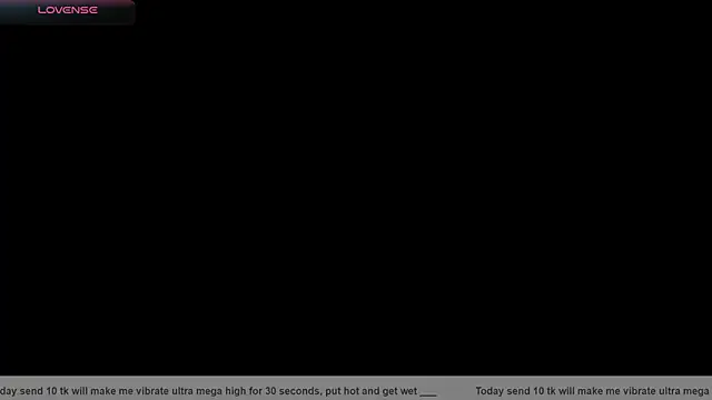 Snapshot of valentina_lux chatting on October 13, 7:16 pm valentina lux online show from October 13, 7:16 pm