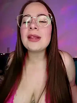 soofy   online show from October 3, 4:17 am