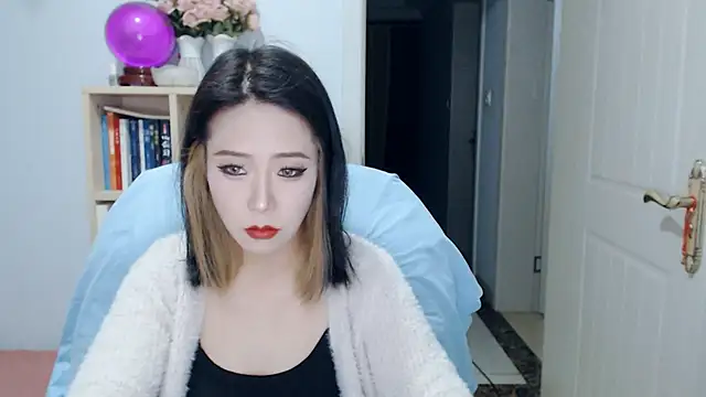 SuSushi728 online show from May 8, 3:26 pm