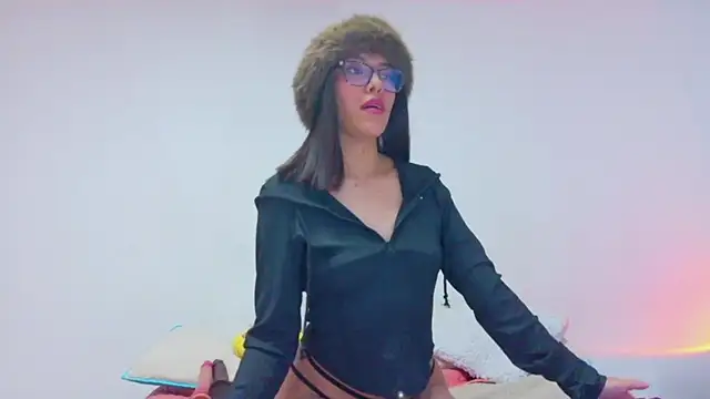  lucysmith online show from November 5, 4:40 am