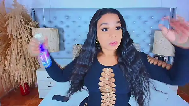 EileenBenzon online show from September 13, 7:33 pm