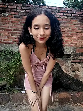 sweet outdoor charm online show from February 12, 7:48 pm