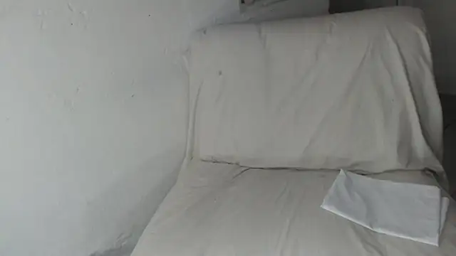 skinny sweet2411 online show from September 28, 7:14 am