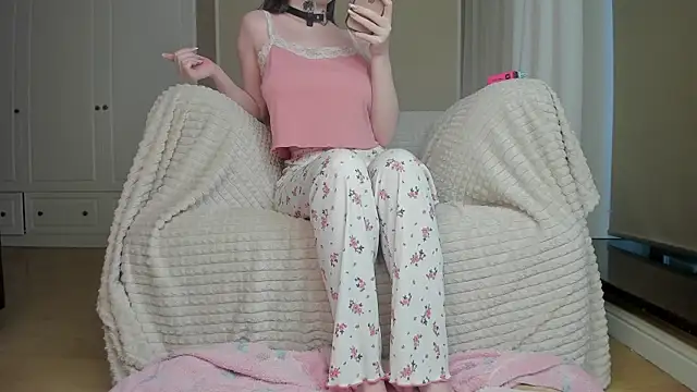 squ1kt online show from December 18, 11:15 am