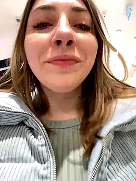 Snapshot of Sunny___Bunny chatting on December 2, 11:11 am Sunny Bunny online show from December 2, 11:11 am