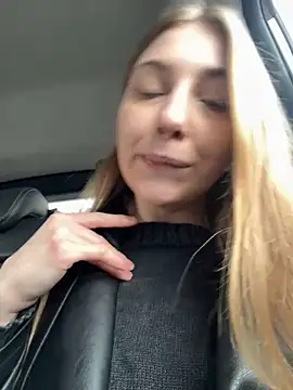 Sunny   Bunny online show from March 3, 1:17 pm