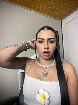 Hilary pinkk online show from January 16, 2:18 am