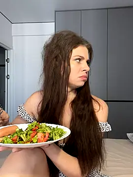 CurlyLara online show from September 28, 10:42 am