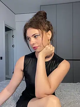 CurlyLara online show from September 23, 9:29 am