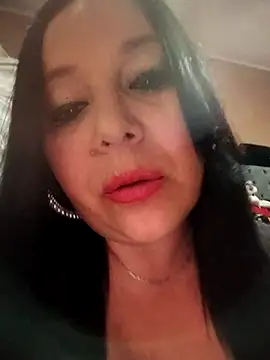 Snapshot of sara_pineros chatting on October 2, 8:47 pm sara pineros online show from October 2, 8:47 pm