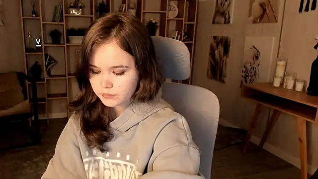 Elainebeness online show from September 21, 10:19 pm