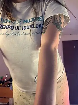 Miss oliviaa online show from November 14, 6:30 pm