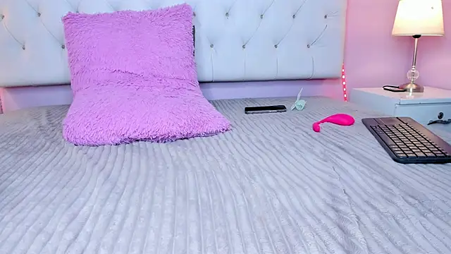 Nicol Betancur online show from November 30, 6:50 am